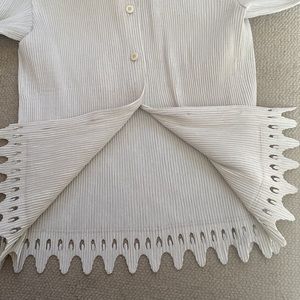 Classic Issey Miyake, vintage  stone-Grey, lazer cut jacket